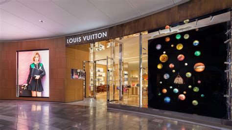 louis vuitton store nj|louis vuitton garden state plaza.